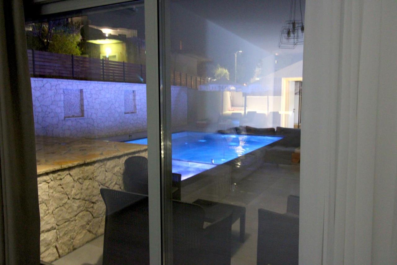 Luxury Villa Jo-An Ксамил Екстериор снимка