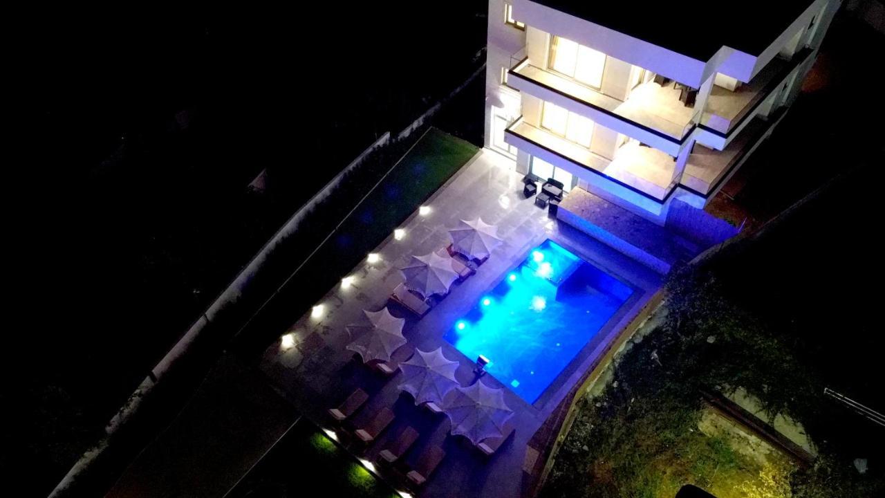 Luxury Villa Jo-An Ксамил Екстериор снимка